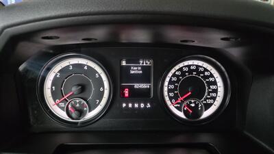 2017 RAM 1500 SLT   - Photo 12 - Hamilton, OH 45015