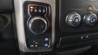 2017 RAM 1500 SLT   - Photo 16 - Hamilton, OH 45015