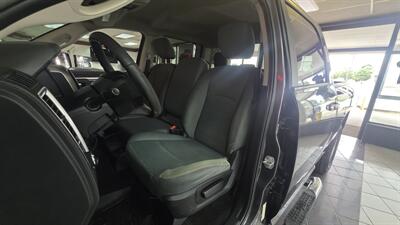 2017 RAM 1500 SLT   - Photo 10 - Hamilton, OH 45015