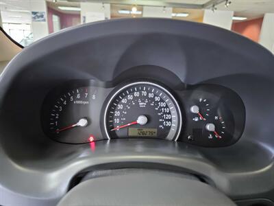 2008 Kia Sedona EX-L 4DR MINI-VAN   - Photo 13 - Hamilton, OH 45015