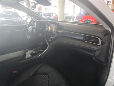 2023 Toyota Camry SE 4DR SEDAN   - Photo 13 - Hamilton, OH 45015