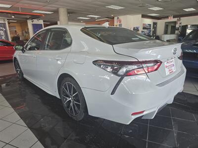 2023 Toyota Camry SE 4DR SEDAN   - Photo 6 - Hamilton, OH 45015