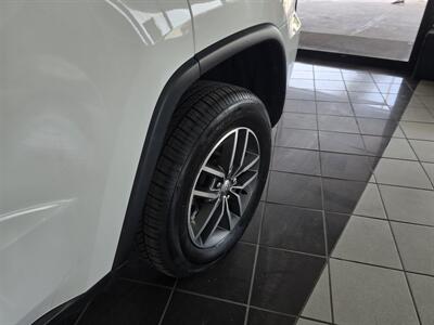 2018 Jeep Grand Cherokee Limited 4DR SUV 4X4   - Photo 38 - Hamilton, OH 45015