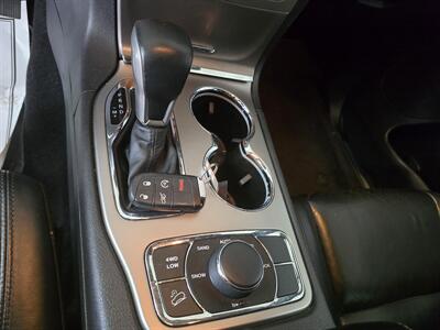 2018 Jeep Grand Cherokee Limited 4DR SUV 4X4   - Photo 19 - Hamilton, OH 45015