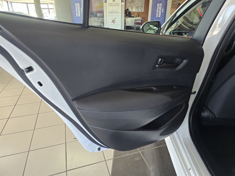 2025 Toyota Corolla LE 4DR SEDAN - Photo 12 - Hamilton, OH 45015