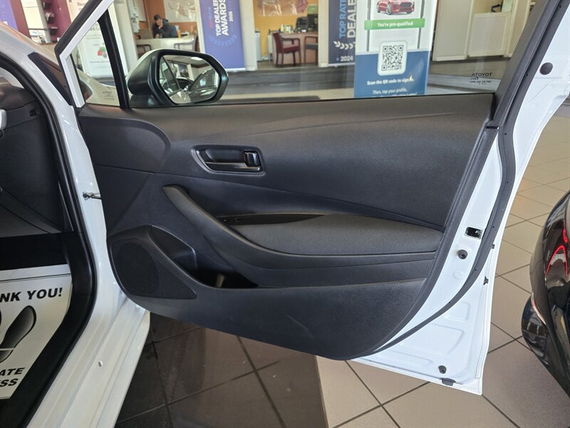 2025 Toyota Corolla LE 4DR SEDAN - Photo 14 - Hamilton, OH 45015