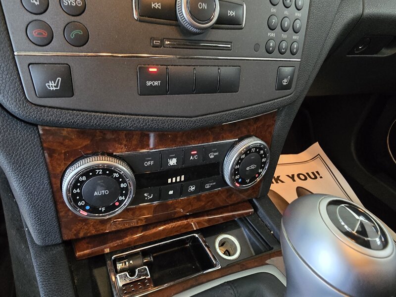 2010 Mercedes-Benz C 300 Sport 4DR SEDAN - Photo 22 - Hamilton, OH 45015