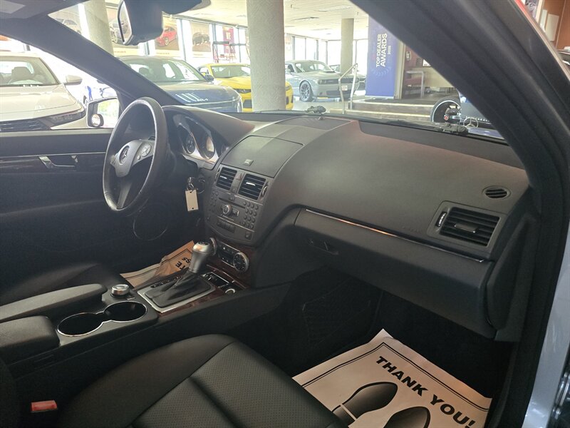2010 Mercedes-Benz C 300 Sport 4DR SEDAN - Photo 13 - Hamilton, OH 45015
