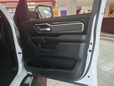 2019 RAM 1500 Big Horn/CREW CAB/HEMI/4X4 - Photo 13 - Hamilton, OH 45015