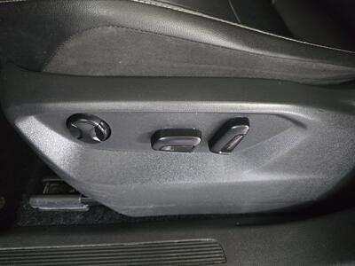 2018 Volkswagen Tiguan 2.0T SE 4DR SUV   - Photo 20 - Hamilton, OH 45015
