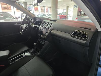 2018 Volkswagen Tiguan 2.0T SE 4DR SUV   - Photo 13 - Hamilton, OH 45015