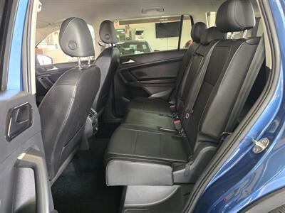 2018 Volkswagen Tiguan 2.0T SE 4DR SUV   - Photo 11 - Hamilton, OH 45015