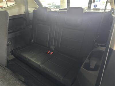2018 Volkswagen Tiguan 2.0T SE 4DR SUV   - Photo 12 - Hamilton, OH 45015