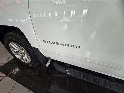 2017 Chevrolet Silverado 1500 LT 4DR EXTENDED CAB 4X4   - Photo 35 - Hamilton, OH 45015