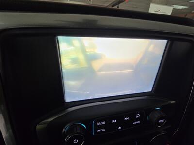2017 Chevrolet Silverado 1500 LT 4DR EXTENDED CAB 4X4   - Photo 20 - Hamilton, OH 45015