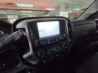 2017 Chevrolet Silverado 1500 LT 4DR EXTENDED CAB 4X4   - Photo 19 - Hamilton, OH 45015