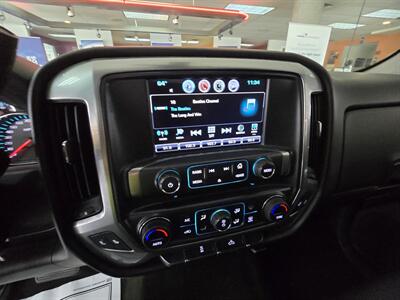 2017 Chevrolet Silverado 1500 LT 4DR EXTENDED CAB 4X4   - Photo 22 - Hamilton, OH 45015