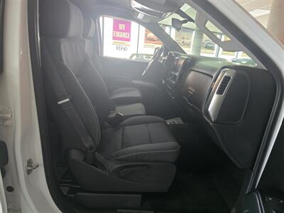 2017 Chevrolet Silverado 1500 LT 4DR EXTENDED CAB 4X4   - Photo 14 - Hamilton, OH 45015