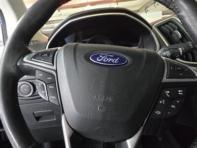 2015 Ford Edge SEL 4DR CROSSOVER AWD   - Photo 22 - Hamilton, OH 45015