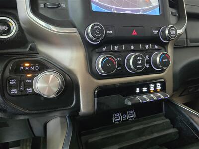 2021 RAM 1500 Laramie 4DR CREW CAB 4X4/V8   - Photo 23 - Hamilton, OH 45015