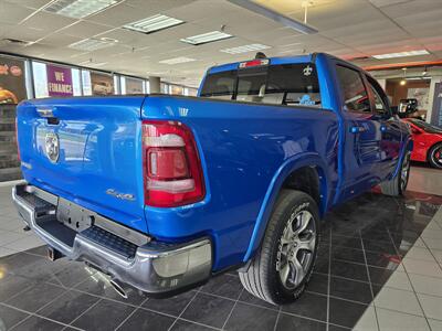 2021 RAM 1500 Laramie 4DR CREW CAB 4X4/V8   - Photo 4 - Hamilton, OH 45015
