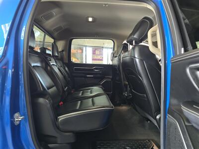 2021 RAM 1500 Laramie 4DR CREW CAB 4X4/V8   - Photo 17 - Hamilton, OH 45015