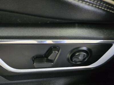 2021 RAM 1500 Laramie 4DR CREW CAB 4X4/V8   - Photo 20 - Hamilton, OH 45015