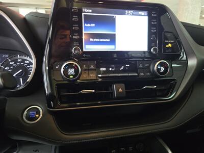 2021 Toyota Highlander XLE 4DR SUV AWD   - Photo 27 - Hamilton, OH 45015