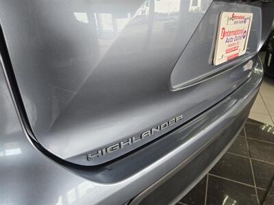 2021 Toyota Highlander XLE 4DR SUV AWD   - Photo 33 - Hamilton, OH 45015