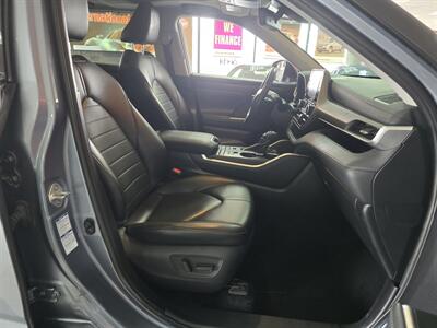 2021 Toyota Highlander XLE 4DR SUV AWD   - Photo 15 - Hamilton, OH 45015