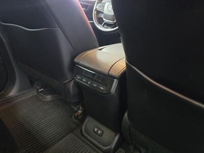 2021 Toyota Highlander XLE 4DR SUV AWD   - Photo 17 - Hamilton, OH 45015