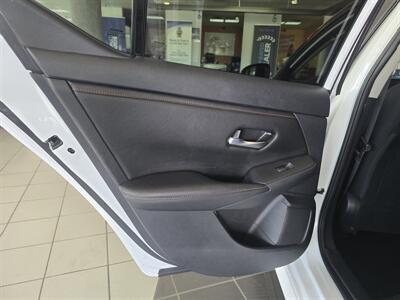 2025 Nissan Sentra SR 4DR SEDAN   - Photo 10 - Hamilton, OH 45015