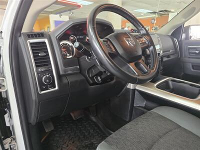 2017 RAM 1500 Big Horn   - Photo 8 - Hamilton, OH 45015