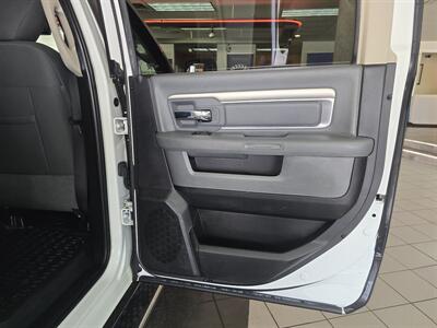 2017 RAM 1500 Big Horn   - Photo 15 - Hamilton, OH 45015