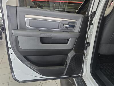 2017 RAM 1500 Big Horn   - Photo 10 - Hamilton, OH 45015