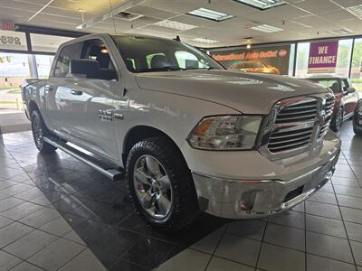 2017 RAM 1500 Big Horn   - Photo 3 - Hamilton, OH 45015