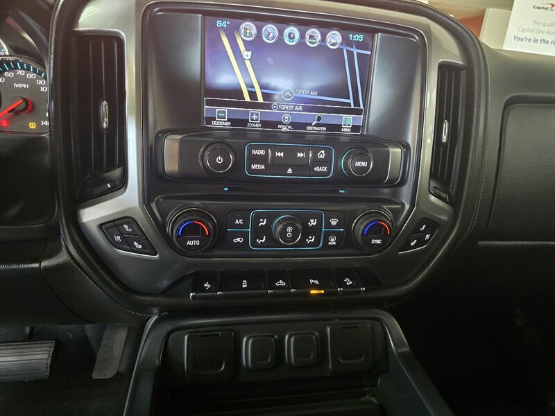 2017 Chevrolet Silverado 1500 LTZ CREW CAB 4X4/Z71/V8 - Photo 30 - Hamilton, OH 45015