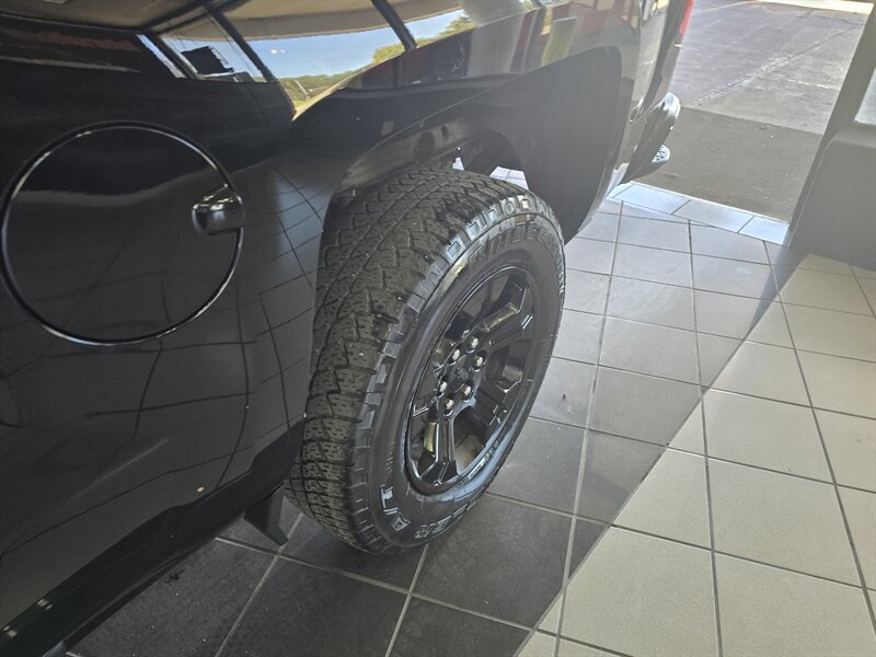 2017 Chevrolet Silverado 1500 LTZ CREW CAB 4X4/Z71/V8 - Photo 42 - Hamilton, OH 45015