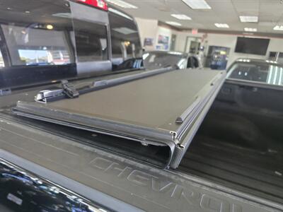 2017 Chevrolet Silverado 1500 LTZ CREW CAB 4X4/Z71/V8 - Photo 36 - Hamilton, OH 45015