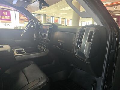 2017 Chevrolet Silverado 1500 LTZ CREW CAB 4X4/Z71/V8 - Photo 13 - Hamilton, OH 45015