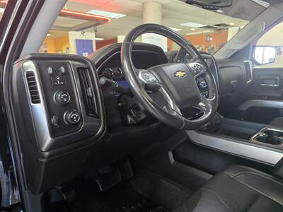 2017 Chevrolet Silverado 1500 LTZ CREW CAB 4X4/Z71/V8 - Photo 8 - Hamilton, OH 45015
