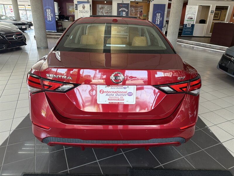 2020 Nissan Sentra SV - Photo 7 - Hamilton, OH 45015