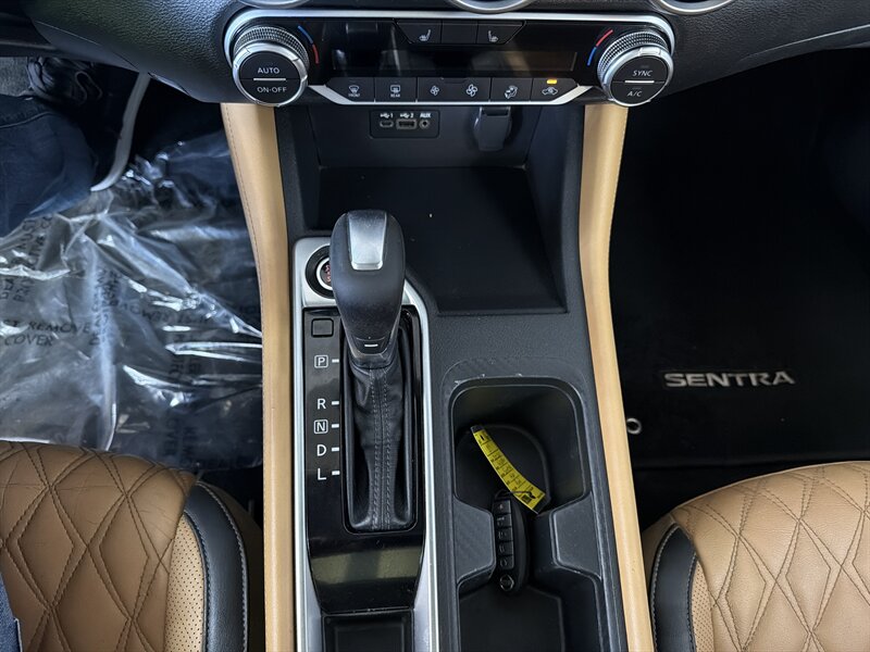2020 Nissan Sentra SV - Photo 14 - Hamilton, OH 45015