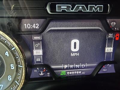 2020 RAM 1500 Laramie Longhorn 4DR CREW CAB/V8   - Photo 30 - Hamilton, OH 45015