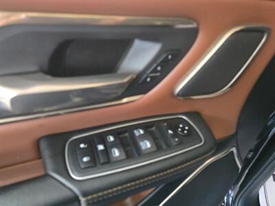 2020 RAM 1500 Laramie Longhorn 4DR CREW CAB/V8   - Photo 18 - Hamilton, OH 45015