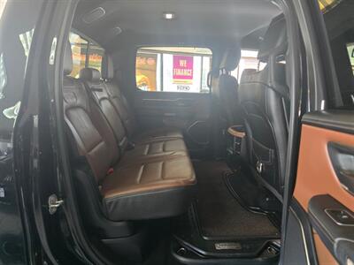 2020 RAM 1500 Laramie Longhorn 4DR CREW CAB/V8   - Photo 17 - Hamilton, OH 45015