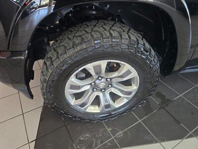 2020 RAM 1500 Laramie Longhorn 4DR CREW CAB/V8   - Photo 41 - Hamilton, OH 45015