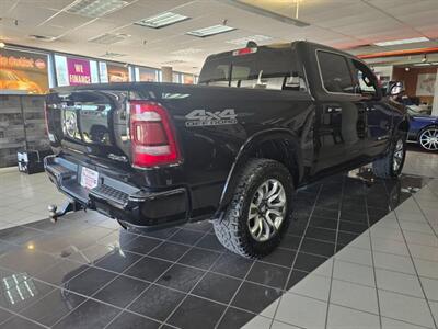 2020 RAM 1500 Laramie Longhorn 4DR CREW CAB/V8   - Photo 4 - Hamilton, OH 45015