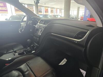 2016 Chevrolet Traverse LT 4DR SUV w/2LT   - Photo 15 - Hamilton, OH 45015