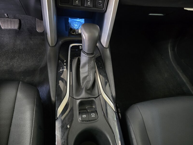 2023 Toyota Corolla Cross XLE - Photo 21 - Hamilton, OH 45015